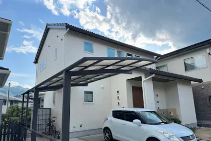 築１５年、『(株)トータテハウジング』さんの木造(在来工法)２階建ての洋風住宅です。  屋根は陶器洋瓦(５寸勾配切妻) 広島市安佐北区亀山・Ｆ様サムネイル画像