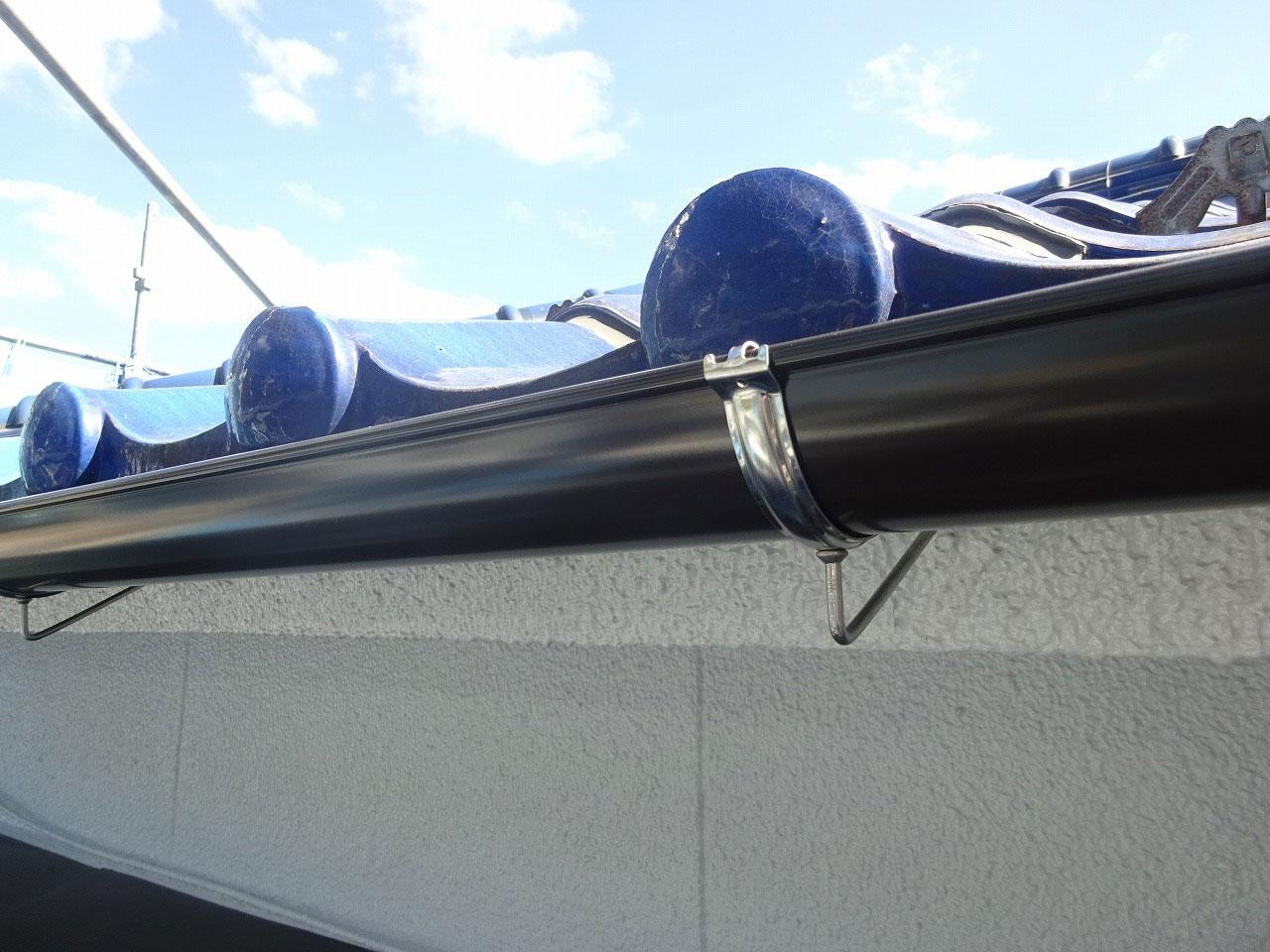 雨樋の破損や詰まりは放っておかずに早目のお手入れを! 雨樋の交換