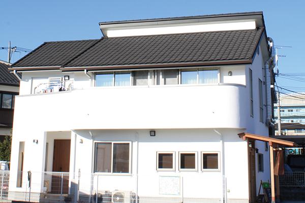 屋根の上にルーフィングと新しい屋根材をかぶせる工法 屋根カバー工法