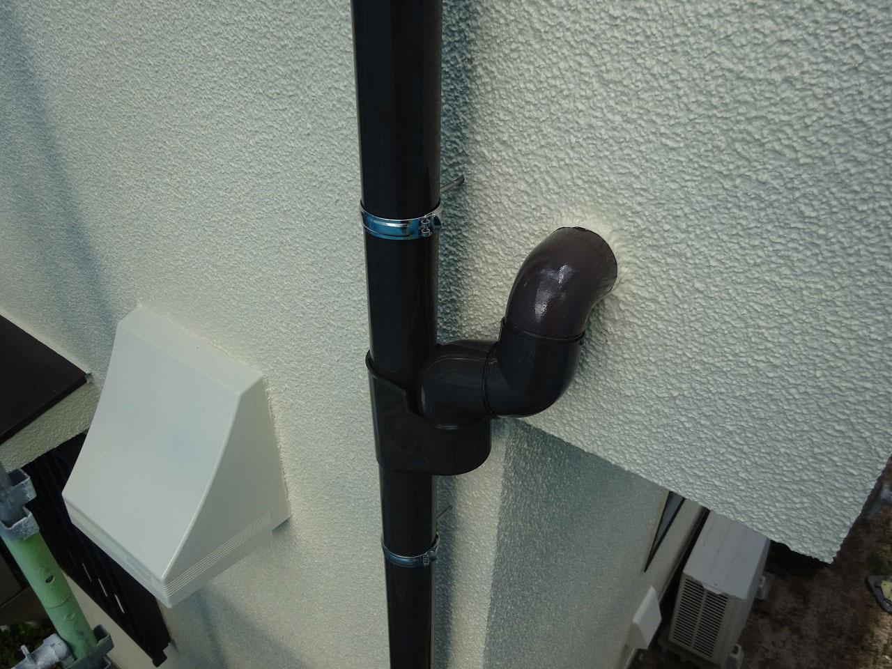 雨樋の破損や詰まりは放っておかずに早目のお手入れを! 雨樋の交換