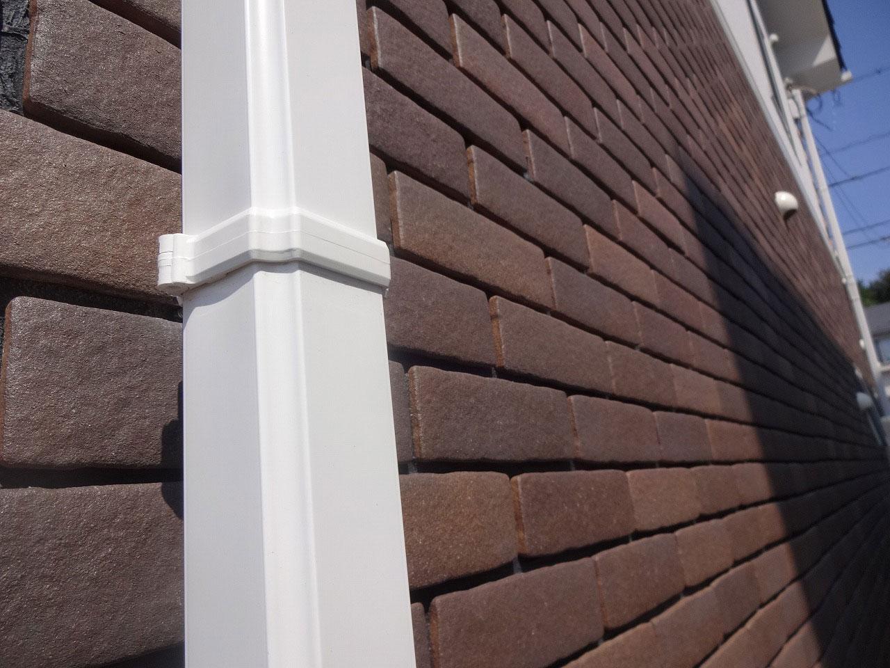 雨樋の破損や詰まりは放っておかずに早目のお手入れを! 雨樋の交換