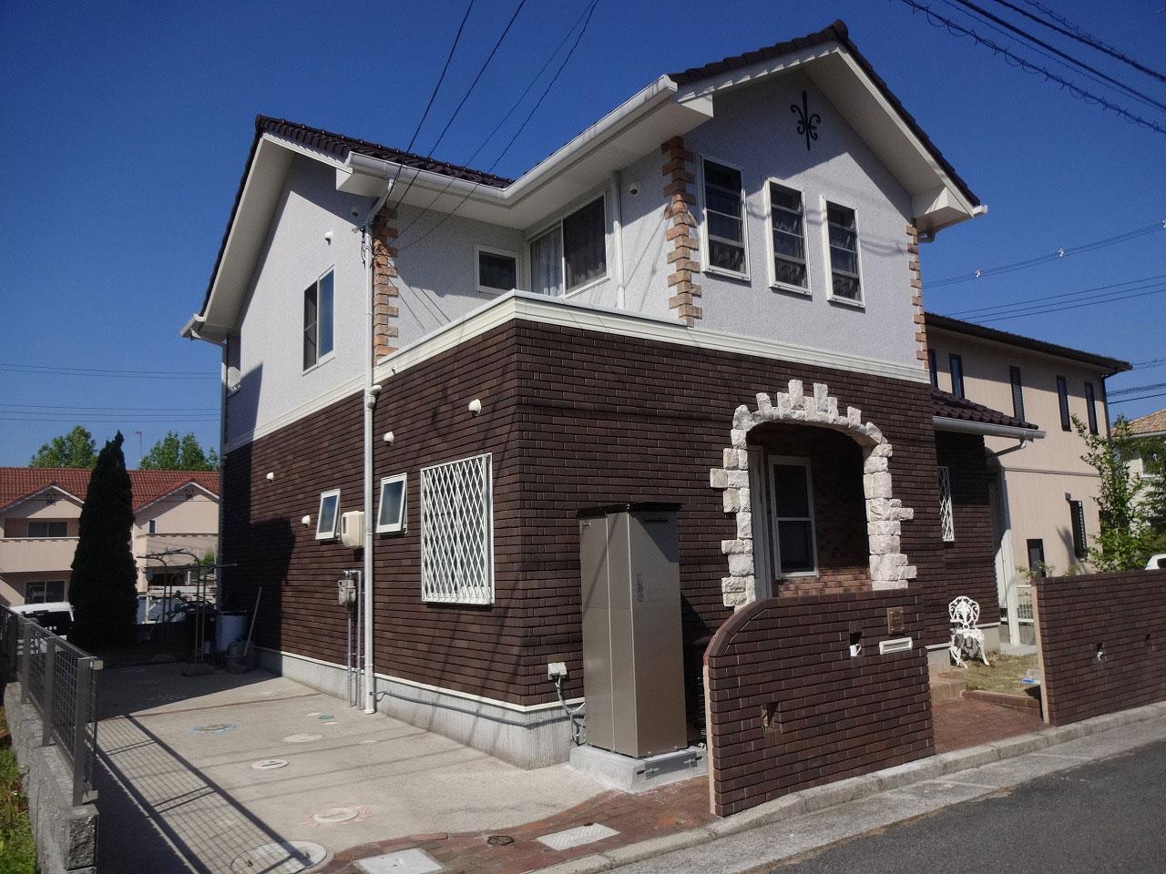 雨樋の破損や詰まりは放っておかずに早目のお手入れを! 雨樋の交換