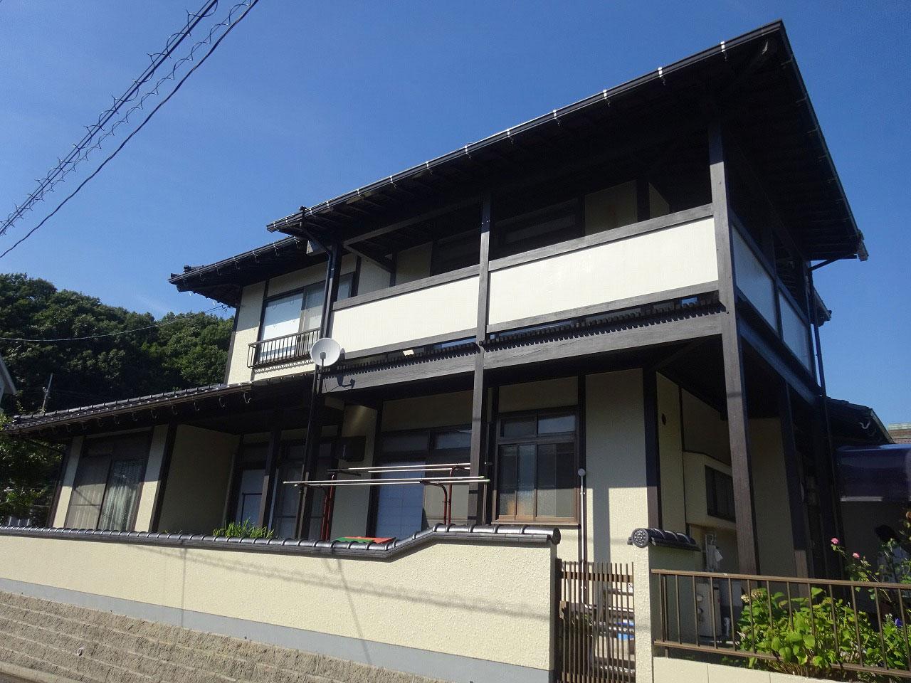 雨樋の破損や詰まりは放っておかずに早目のお手入れを! 雨樋の交換