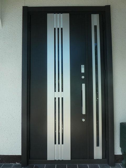 玄関ドア、窓リフォーム、フェンス取付け、外構工事 エクステリア工事