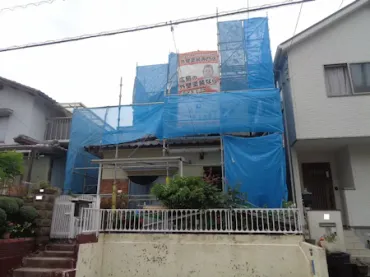 築４８年、木造(在来工法)２階建ての住宅です。 屋根はセメント瓦。広島市安佐南区八木・Ｈ様サムネイル画像