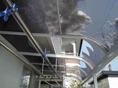 雨樋の破損や詰まりは放っておかずに早目のお手入れを! 雨樋の交換